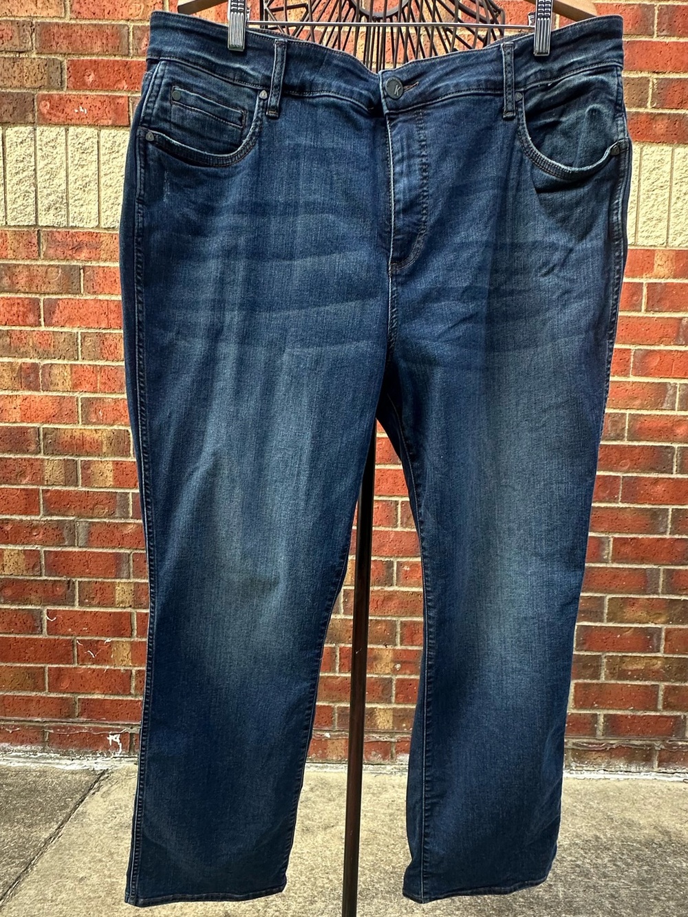 Kut from the Kloth Jeans Natalie Fab Ab Bootcut Leg High Rise Denim Distressed